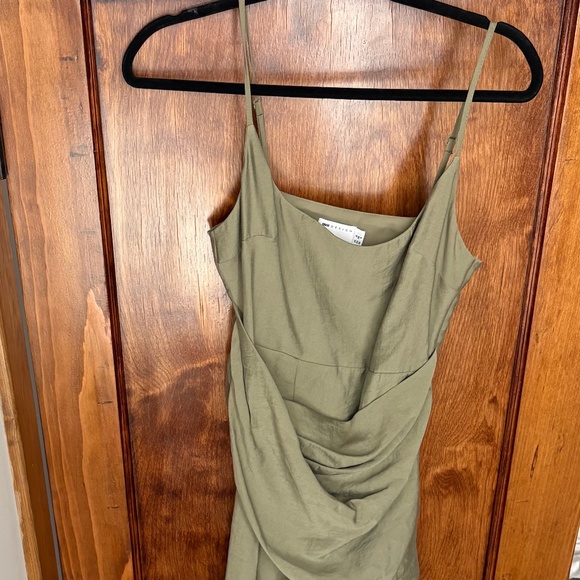 ASOS DESIGN washed cami midi dress with drape skirt in green - Picture 5 of 5